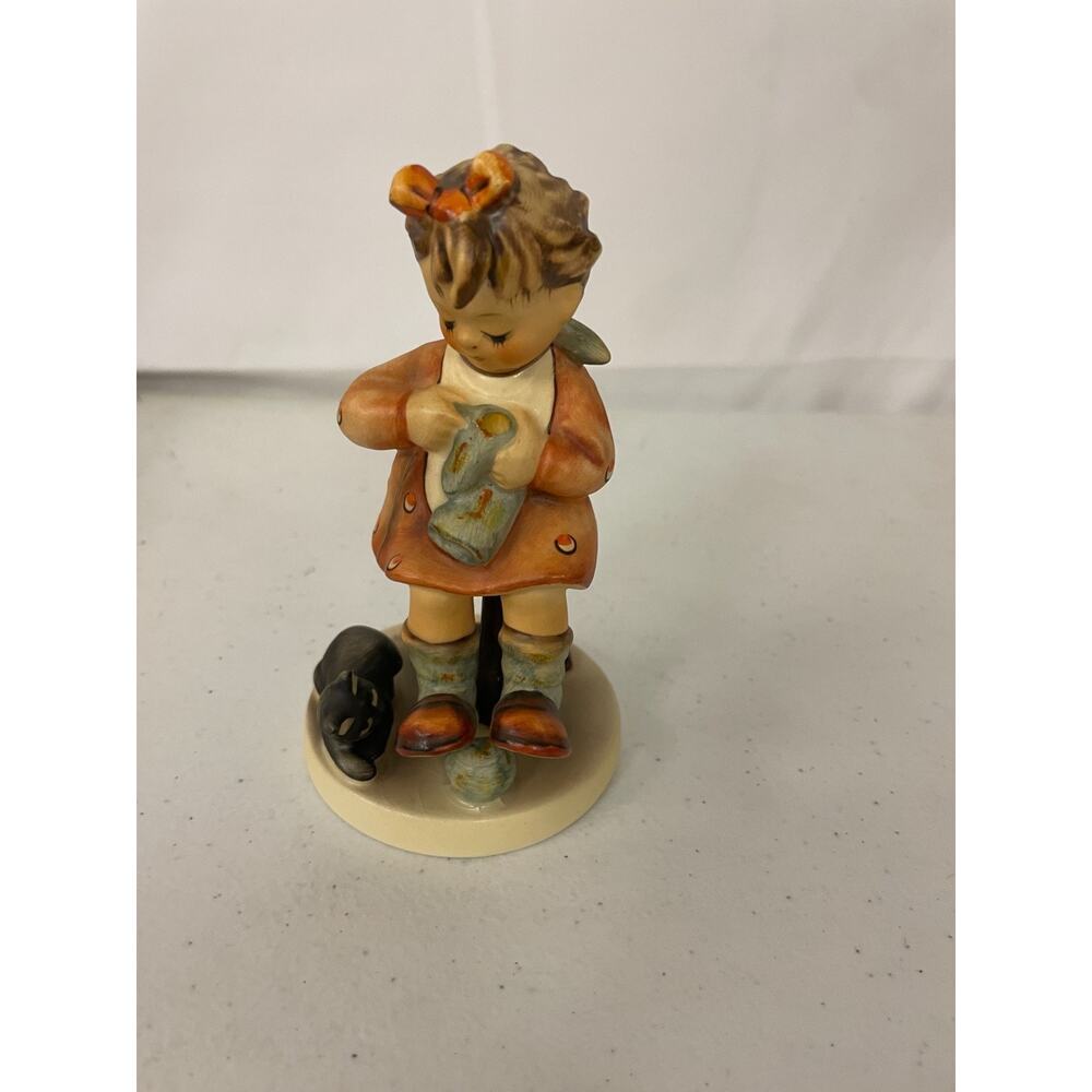 Goebel Hummel Mother's Helper #133 Vintage Porcelain Figurine Collectible Decor